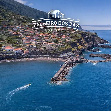 Palheiro Dos 3 A's * Achadas da Cruz