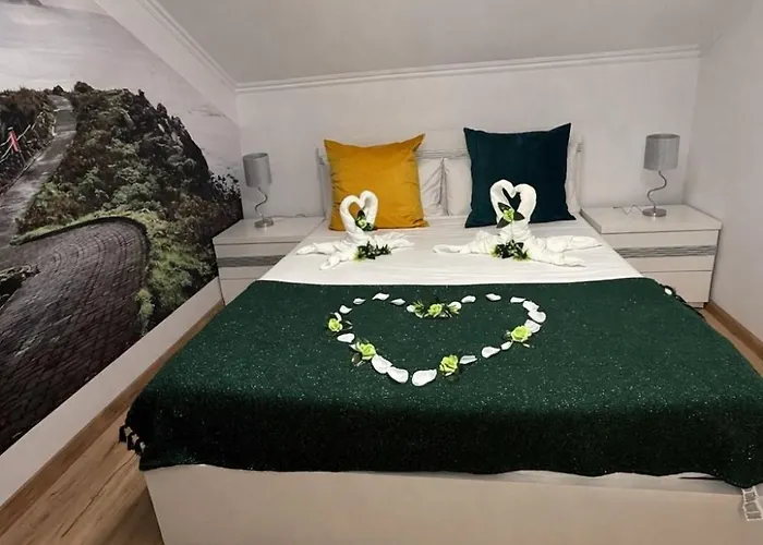 Palheiro Dos 3 A's * Achadas da Cruz