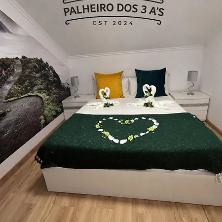 Palheiro Dos 3 A's * Achadas da Cruz